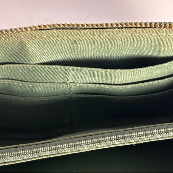 Fossil Wallet Full Zip Forest Green Leather - Picture 8 of 13